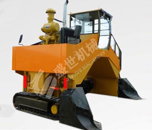 液壓翻堆機(jī)的好處,翻堆機(jī)的優(yōu)勢(shì),有機(jī)肥生產(chǎn)專(zhuān)用設(shè)備