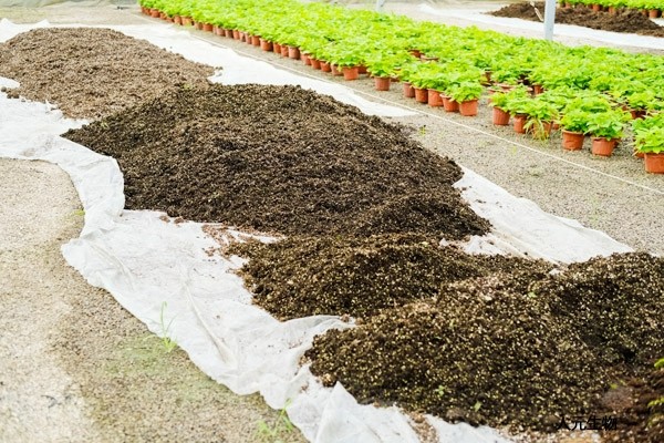 一種簡(jiǎn)單實(shí)用的雞糞發(fā)酵方法