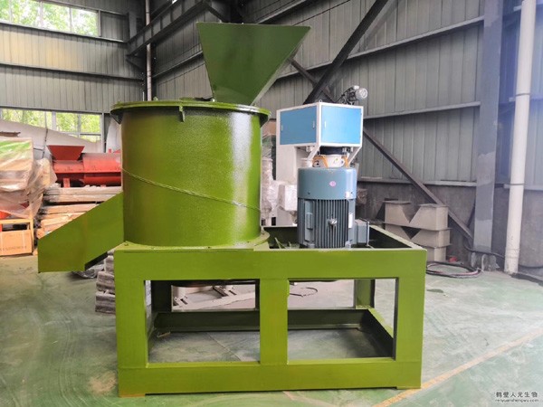 有機(jī)肥粉碎機(jī)的注意事項